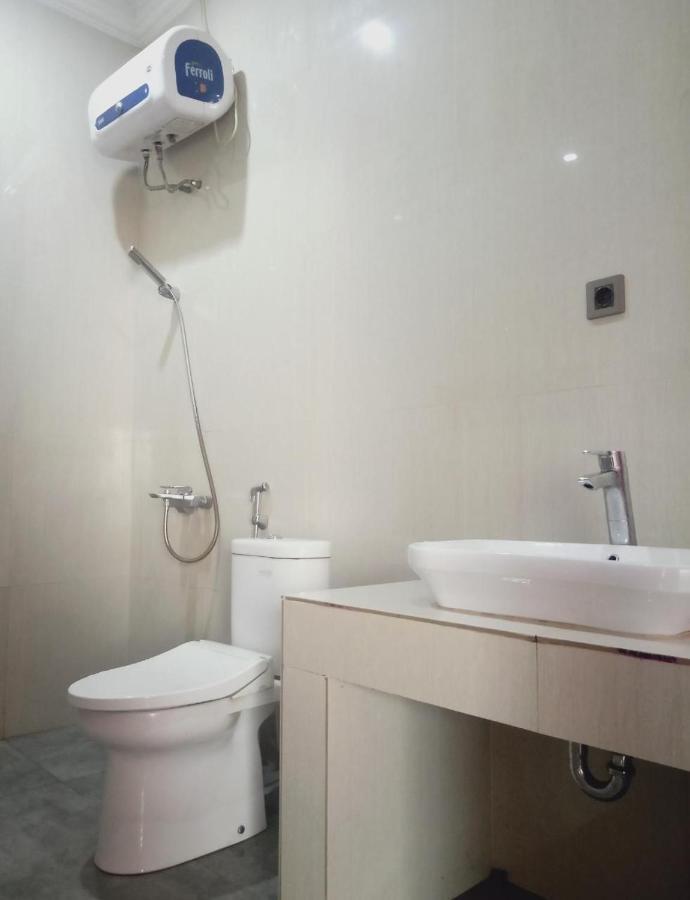 Almira Homestay 잠비 외부 사진